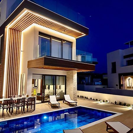 Santa Barbara Seafront Villas W Jacuzzi Pool Пафос Экстерьер фото